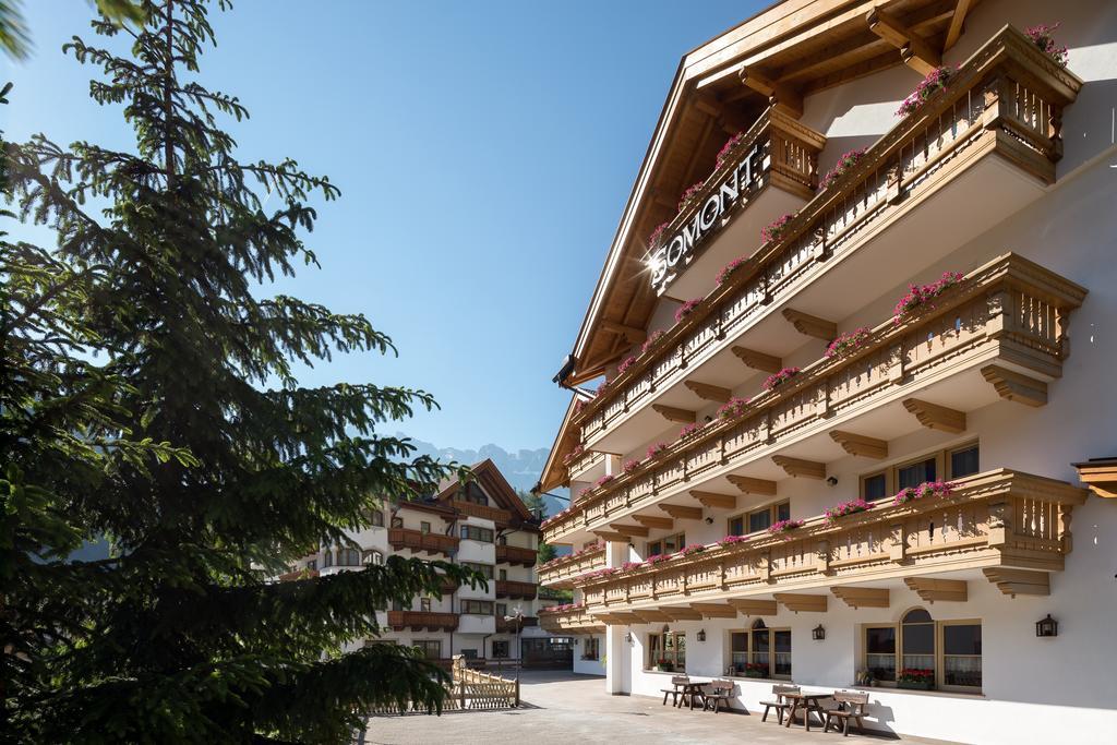 Hotel Somont セルヴァ・ディ・ヴァル・ガルデーナ エクステリア 写真