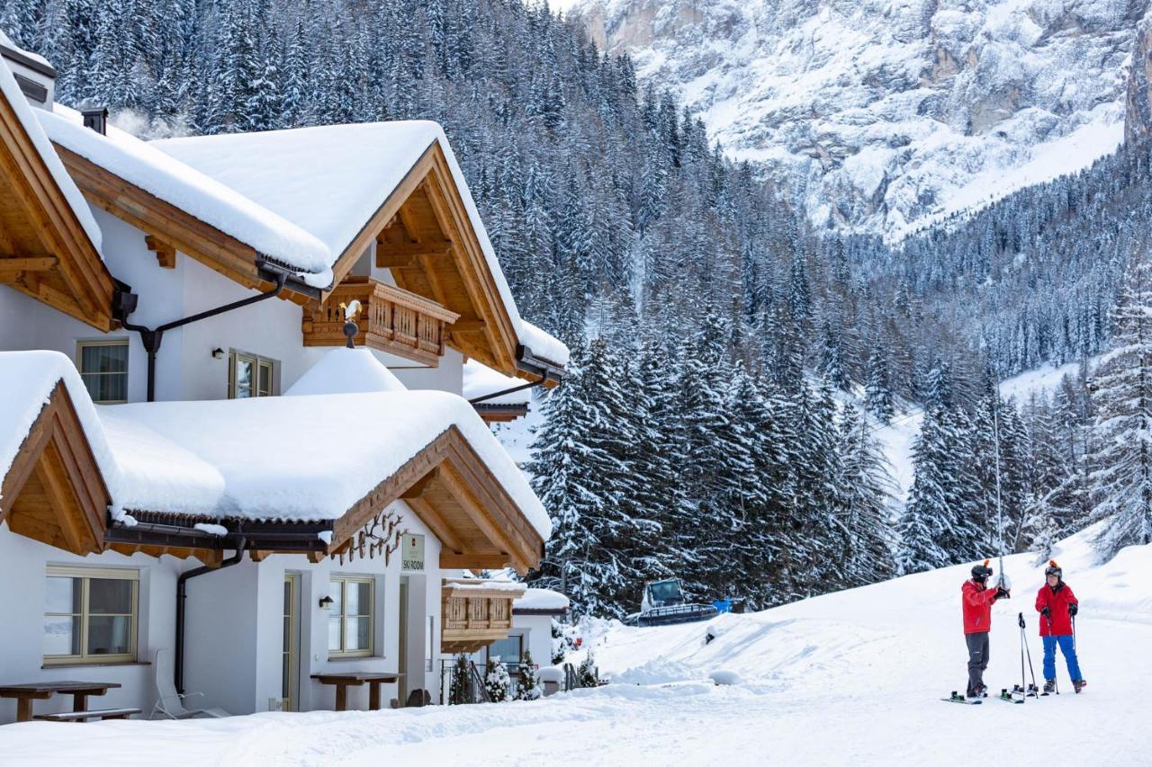 Hotel Somont セルヴァ・ディ・ヴァル・ガルデーナ エクステリア 写真